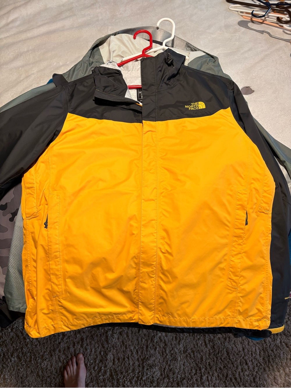 The North Face LG Men’s Yellow & Black Waterproof Jacket